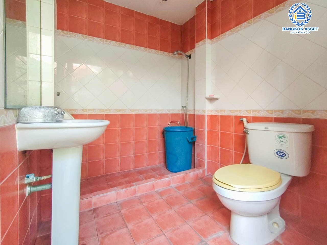 *****บ้านเดี่ยวมือสอง ม.ชัยพฤกษ์ รามอินทรา เนื้อที่มากถึง 78 ตร.ว. ฟังก์ชัน 3 ห้องนอน 3 ห้องน้ำ จอดรถได้ 2 คัน บ้านสวย พร้อมเข้าอยู่ได้ทันที บนทำเลศักยภาพ เชื่อมต่อได้หลายเส้นทาง ใกล้ทางด่วน "วัชรพล" และเซ็นทรัลรามอินทรา